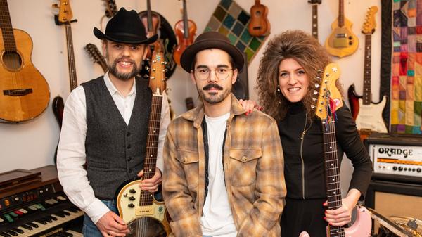Am Freitag stellt die Band Muddy What? ihren New Blues in Hilpoltstein dem Publikum vor. Die Show des Trios steigt im Kreuzwirtskeller und beginnt um 20 Uhr.