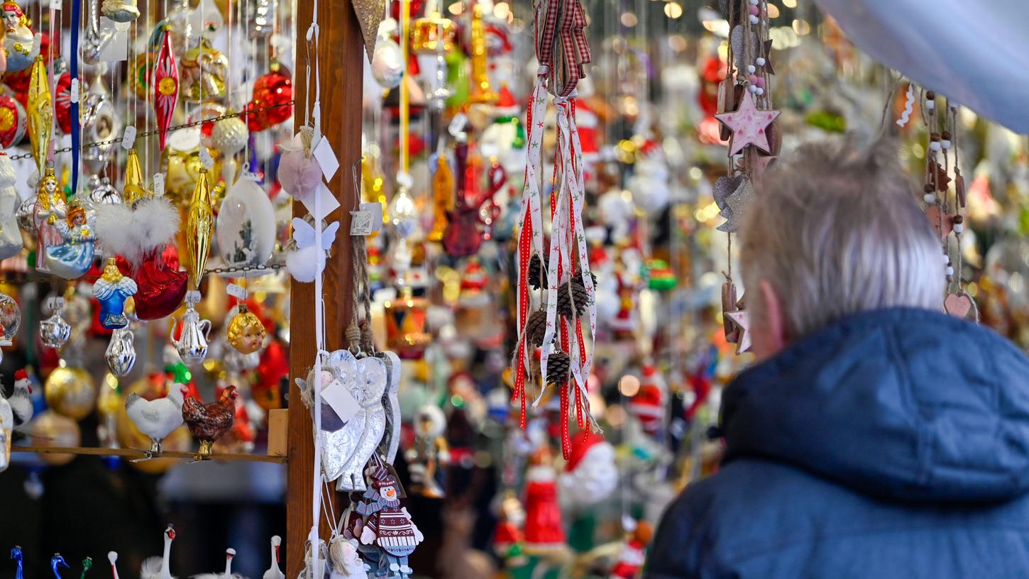 Der Bamberger Weihnachtsmarkt erstreckt sich vom Maxplatz bis zur Oberen Brücke. 