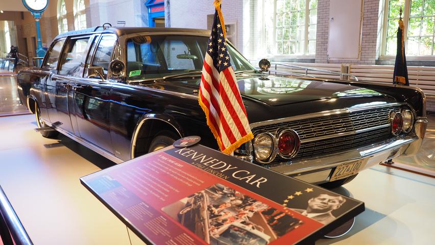 ... und etwa dem Wagen, in dem J.F. Kennedy erschossen wurde. Die spannende Reportage über Michigan lesen Sie hier auf www.nn.de .