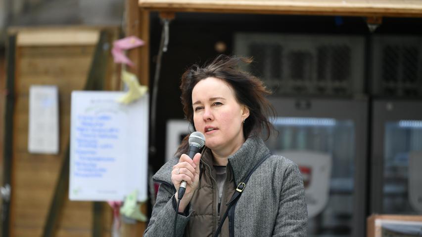 Womit Neumarkt der Ukraine im Winter helfen kann Decken, Heizmittel