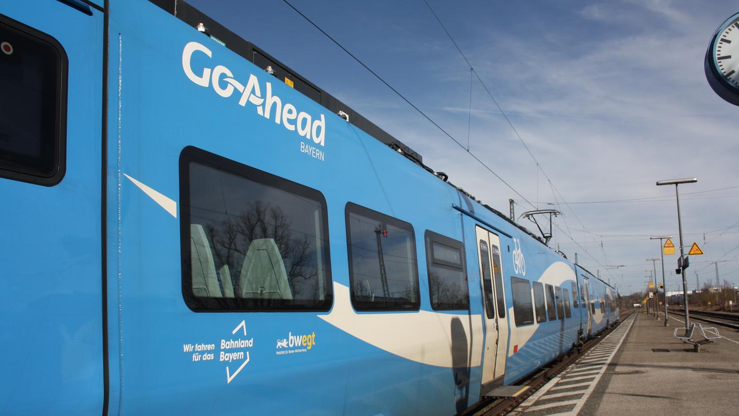 Durch die Zusammenarbeit mit einem Subunternehmer will das britische Unternehmen Go-Ahead die Probleme auf der Bahnlinie RE80 zwischen Würzburg und München in den Griff bekommen. Durch die Zusammenarbeit mit einem Subunternehmer will das britische Unternehmen Go-Ahead die Probleme auf der Bahnlinie RE80 zwischen Würzburg und München in den Griff bekommen.