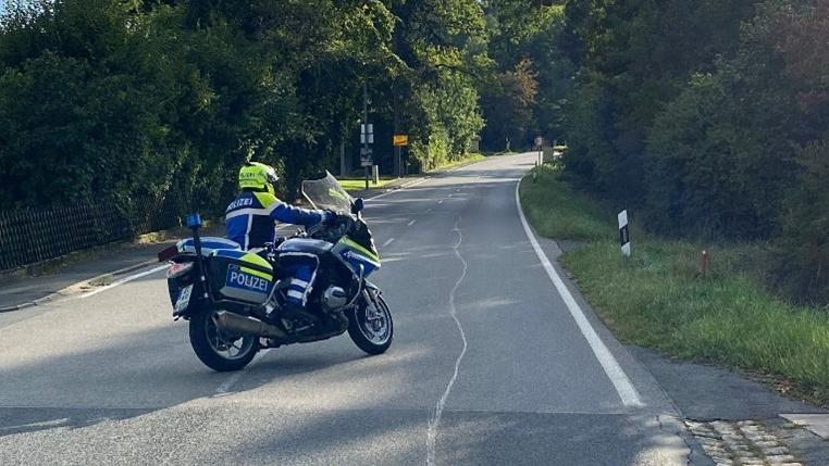 Von wenigen Ausnahmen abgesehen war die Motorrad-Kontrollgruppe mit den Bikern zufrieden. Von wenigen Ausnahmen abgesehen war die Motorrad-Kontrollgruppe mit den Bikern zufrieden.