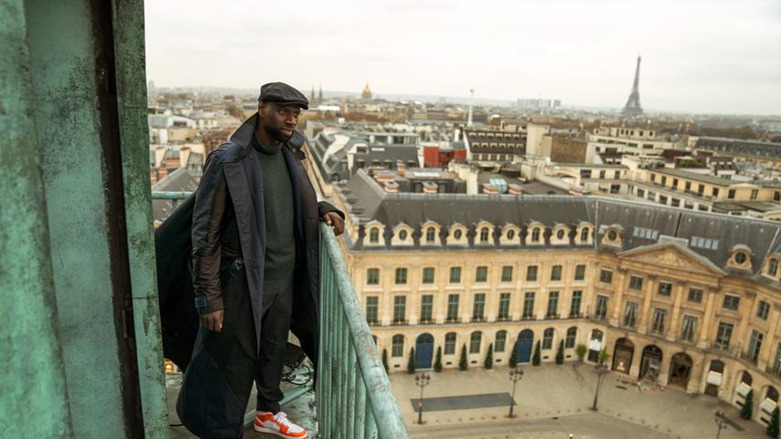 Assane Diop (Omar Sy) kehrt nach Paris zurück. In der dritten Staffel der Crime-Serie wird der Meisterdieb von seiner Vergangenheit eingeholt. Als plötzlich Diops Mutter entführt wird, überschlagen sich die Ereignisse. Netflix veröffentlicht Teil 3 am 5. Oktober.