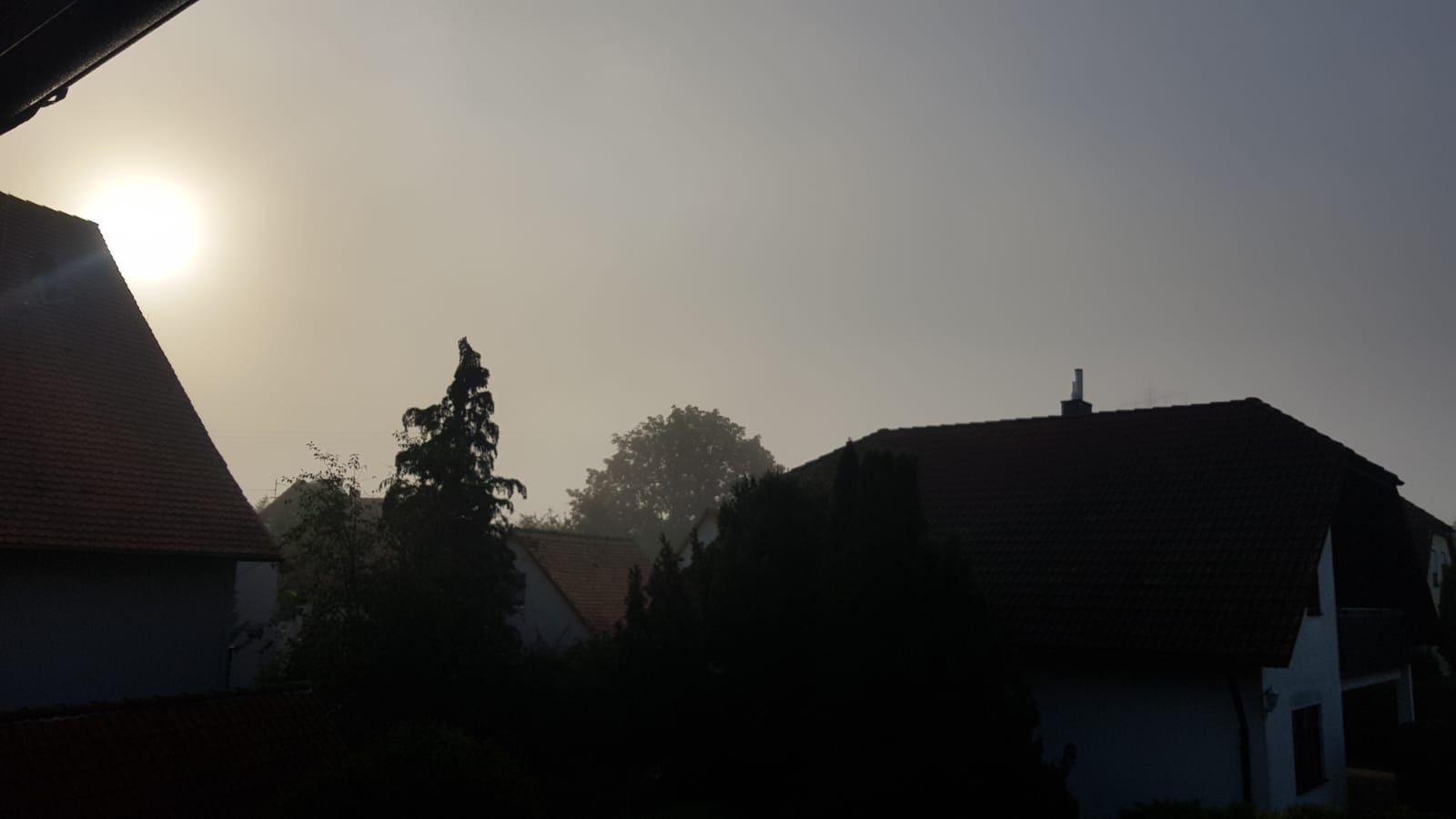 Gelbliche Lufttrübung in Nürnberg