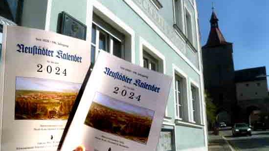 Seit 1828 erscheint der "Neustädter Kalender" im Druckhaus Schmidt am Nürnberger Tor. Jetzt liegt der druckfrische 196. Jahrgang dort und in den Buchhandlungen mit erneut spannenden und vielen informativen Beiträgen auf. Seit 1828 erscheint der "Neustädter Kalender" im Druckhaus Schmidt am Nürnberger Tor. Jetzt liegt der druckfrische 196. Jahrgang dort und in den Buchhandlungen mit erneut spannenden und vielen informativen Beiträgen auf.