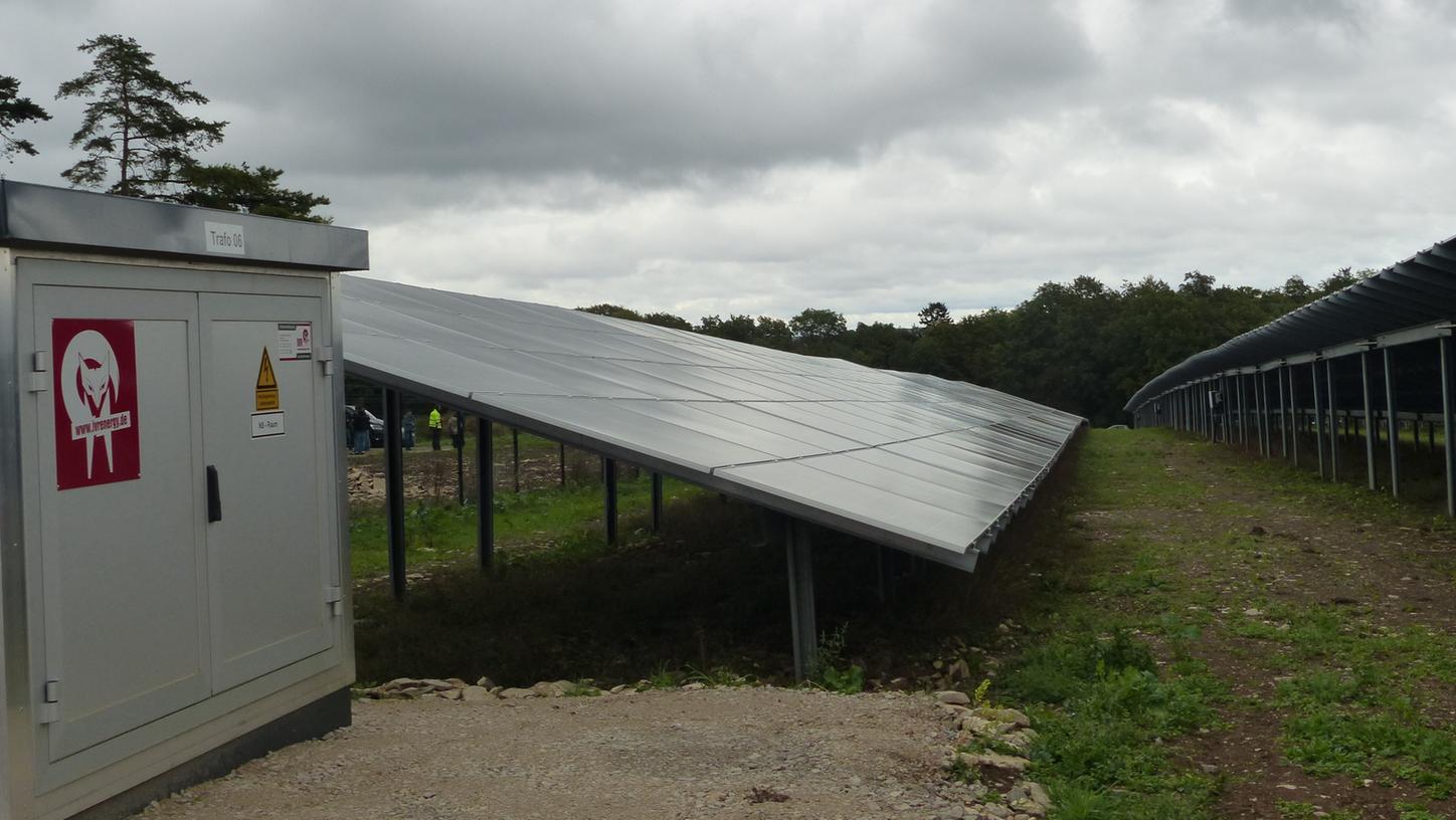 Seit Juli ist die PV-Anlage bei Poxstall in Betrieb. Seit Juli ist die PV-Anlage bei Poxstall in Betrieb.