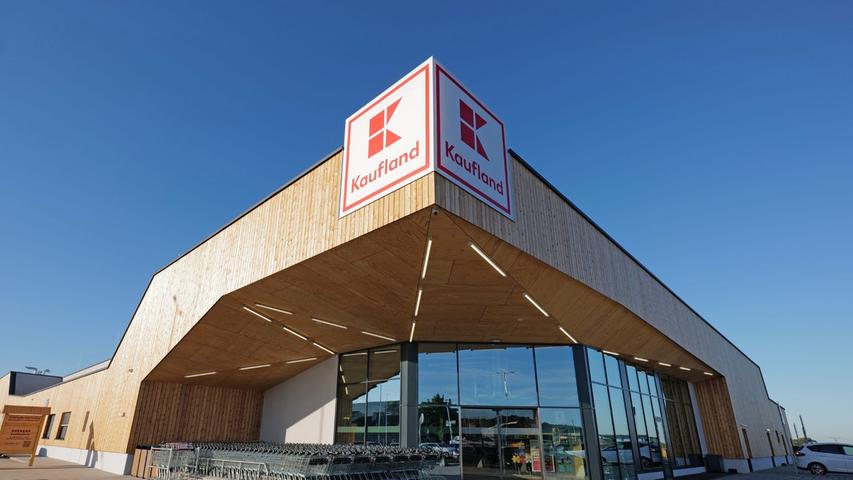 Bei Kaufland kann man künftig auch über die hauseigene App bezahlen. Bei Kaufland kann man künftig auch über die hauseigene App bezahlen.