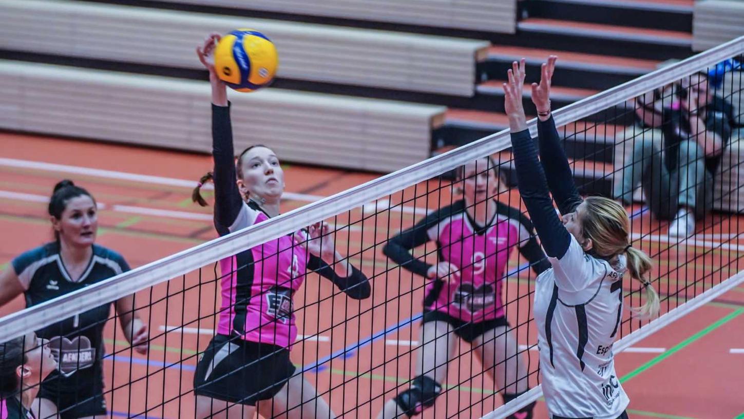 Aufschlag, Angriff und Block heißt es ab Samstag wieder für die Volleyballerinnen des TSV 1860 Weißenburg in der Landesliga Nord-West. Aufschlag, Angriff und Block heißt es ab Samstag wieder für die Volleyballerinnen des TSV 1860 Weißenburg in der Landesliga Nord-West.