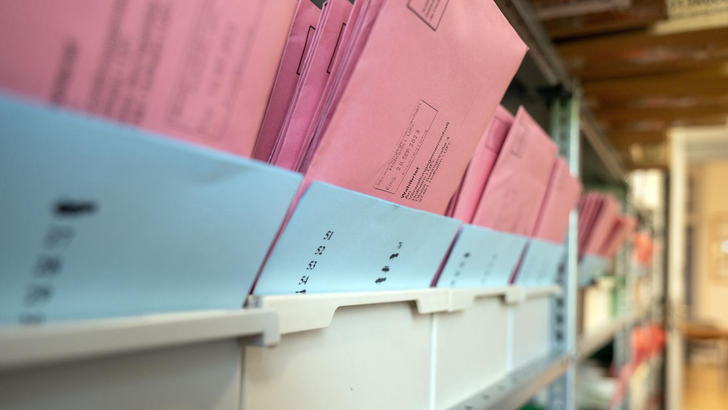 Viele Wahlberechtigte in Bayern haben sich schon jetzt entschieden, die Briefwahl zu nutzen. Viele Wahlberechtigte in Bayern haben sich schon jetzt entschieden, die Briefwahl zu nutzen.