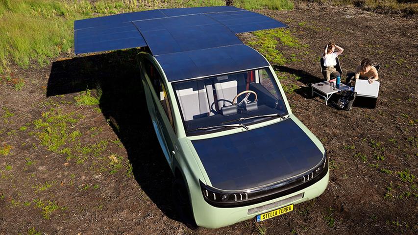 Sonnenfänger: Stella Terra mit ausgeklappten Solarpanels. Sonnenfänger: Stella Terra mit ausgeklappten Solarpanels.