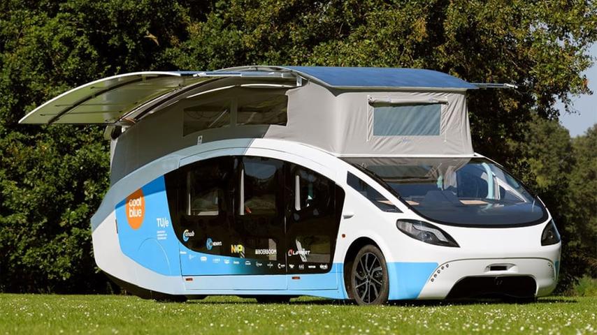 Ebenfalls vom Solar Team der TU Eindhoven erdacht: Wohnmobil Stella Vita mit Sonnenkollektoren. Ebenfalls vom Solar Team der TU Eindhoven erdacht: Wohnmobil Stella Vita mit Sonnenkollektoren.