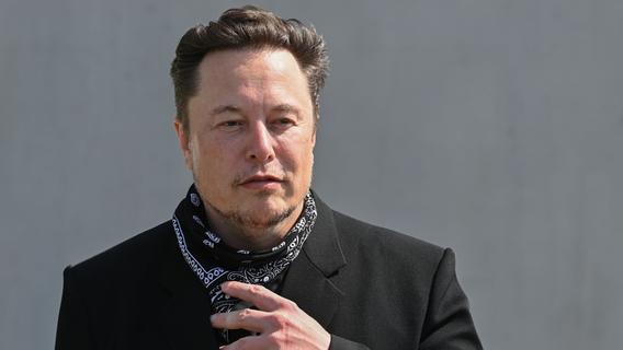 Elon Musk teilt Aufruf zu AfD-Wahl - und mischt sich in deutsche Flüchtlingspolitik ein