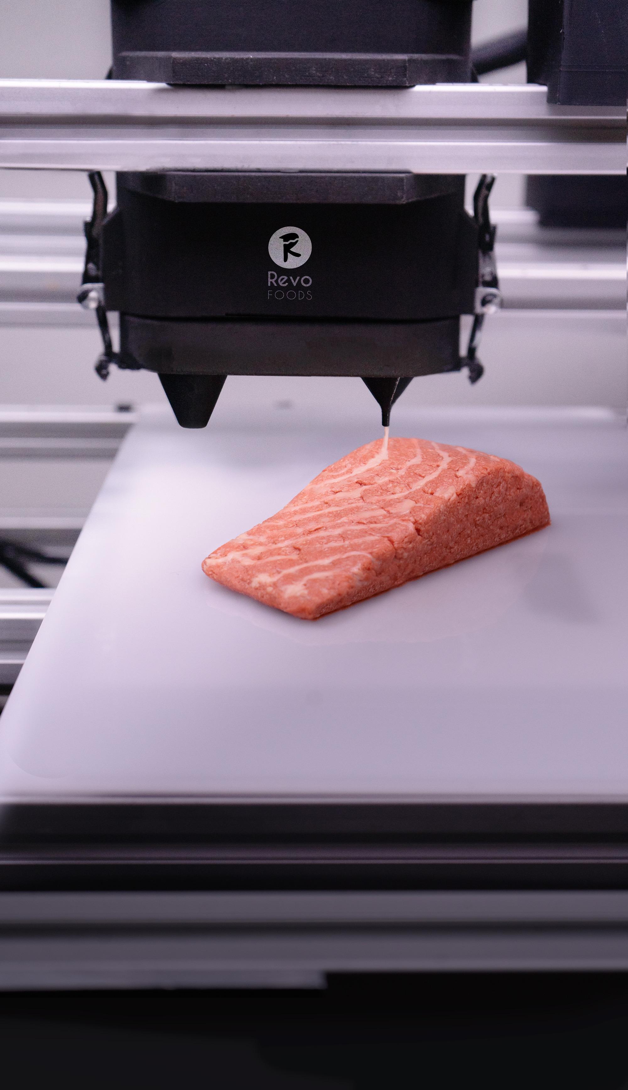 Revo Food bringt veganen Lachs aus dem 3D-Drucker in den deutschen Handel