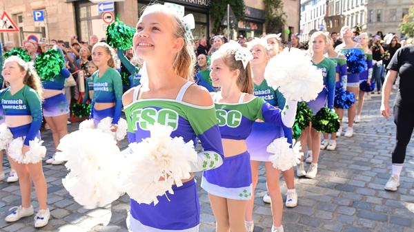 Die Cheerleader des TSV Burgfarrnbach.