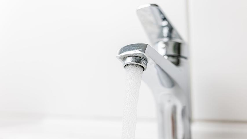 Unschöne Überraschung am Montagmorgen: Schwanstetten teilweise ohne Wasserversorgung Unschöne Überraschung am Montagmorgen: Schwanstetten teilweise ohne Wasserversorgung