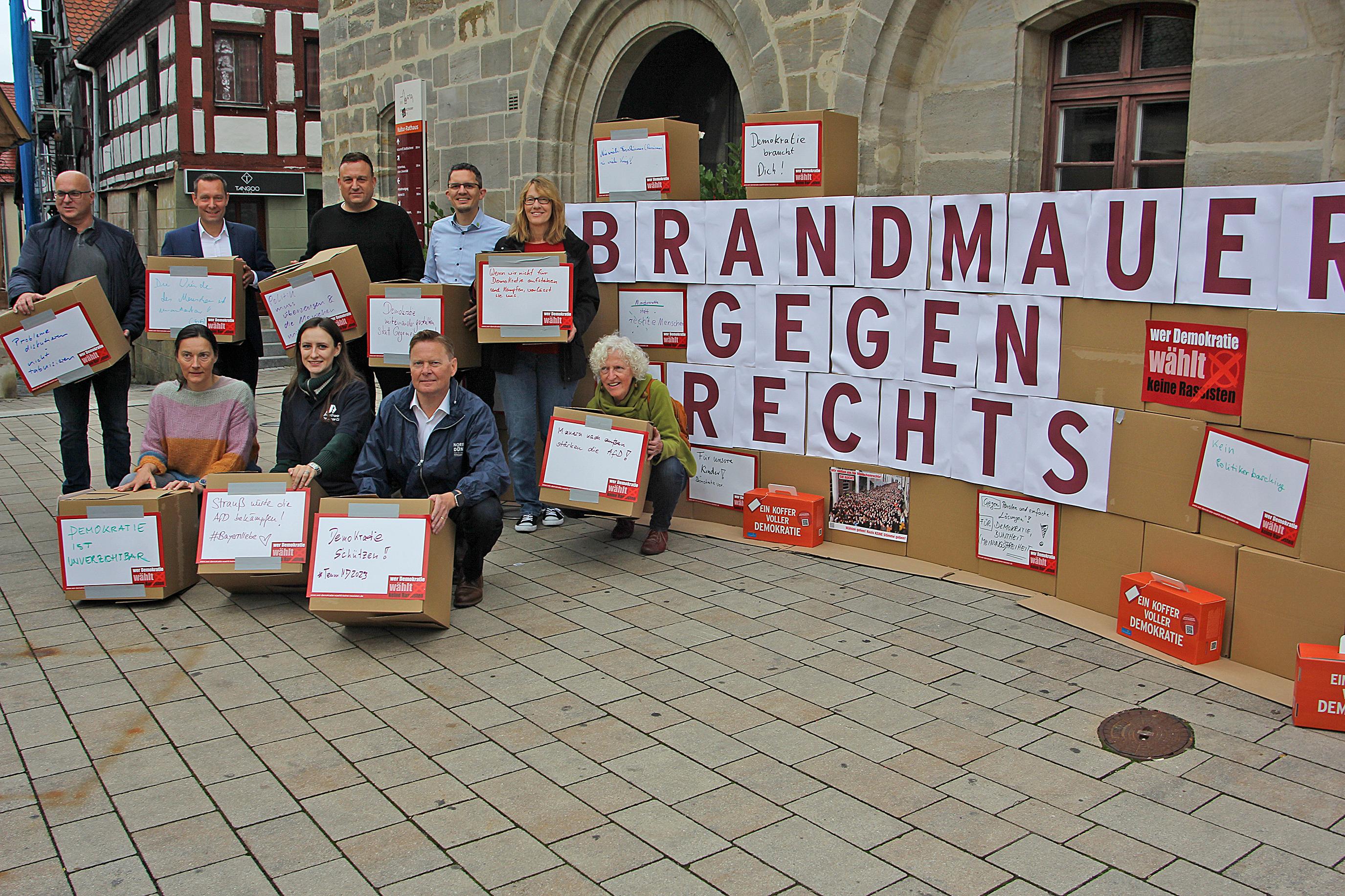 "Für Die Demokratie": Brandmauer Gegen Rechts In Altdorf