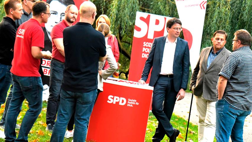 Mit Florian von Brunn: SPD-Kandidaten auf politischem Spaziergang durch Neumarkt