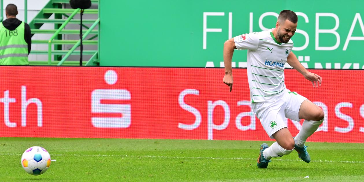 Nach Verletzung beim 1:0 gegen Rostock: Wie geht es Fürths Niko Gießelmann?