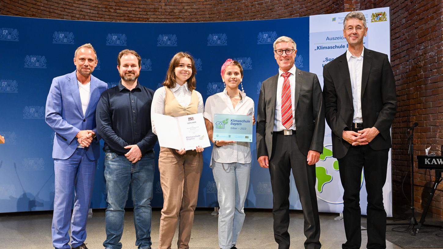 Das Adam-Kraft-Gymnasium wurde als erste \