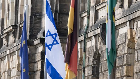 Nürnberg zeigt Verbundenheit: Solidarität mit jüdischen Mitbürgern und Israel ist Gebot der Stunde