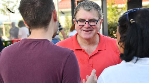 Endstand bei Landtagswahl: Zirndorfer AfD-Kandidat scheitert doch noch, SPD triumphiert überraschend