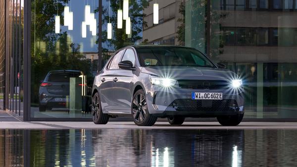 Das blendfreie Matrix-Licht wurde verbessert und arbeitet jetzt mit 14 LED-Elementen.