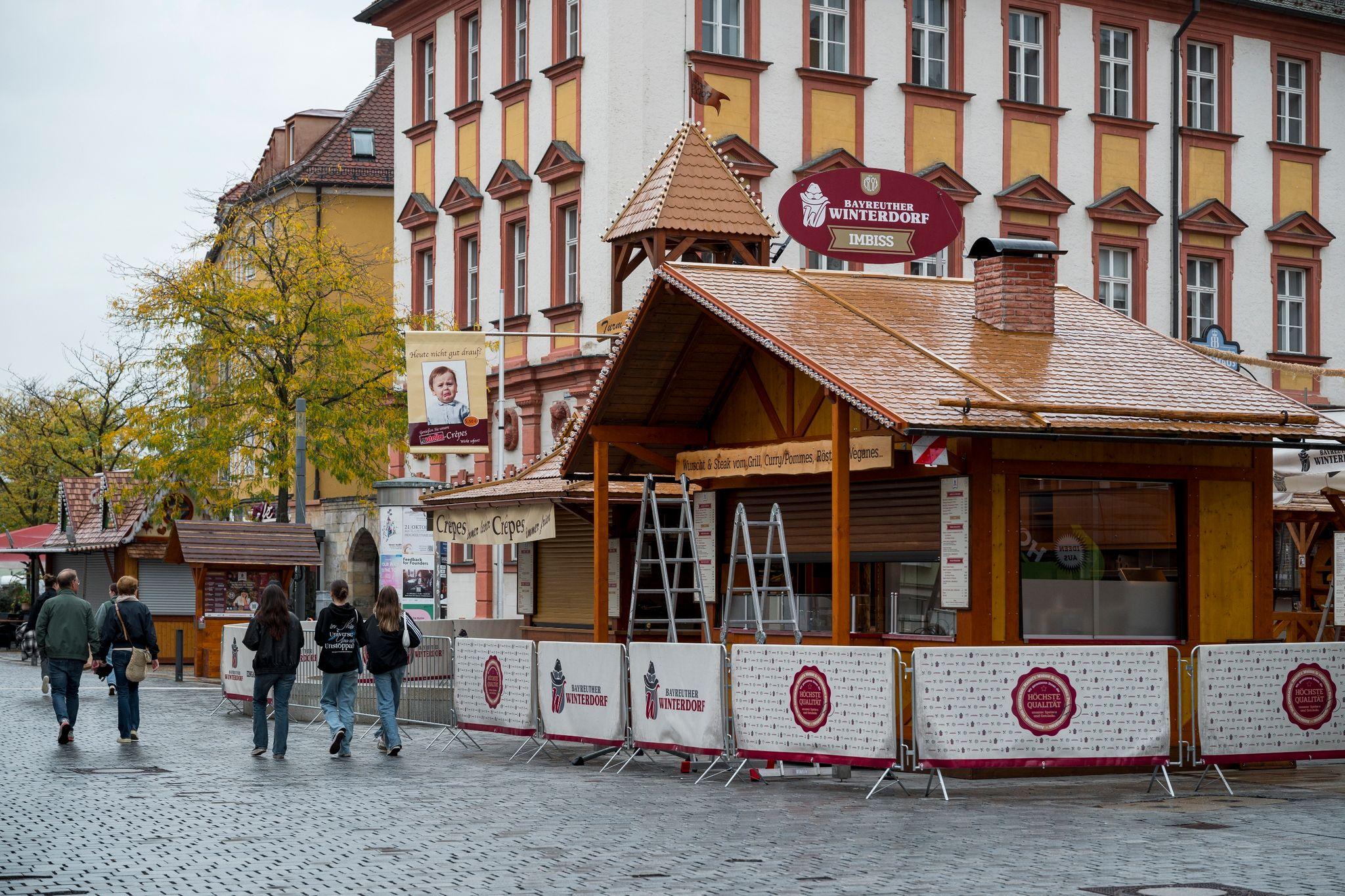 Alle Jahre Wieder: Start Der Weihnachtsmarktsaison