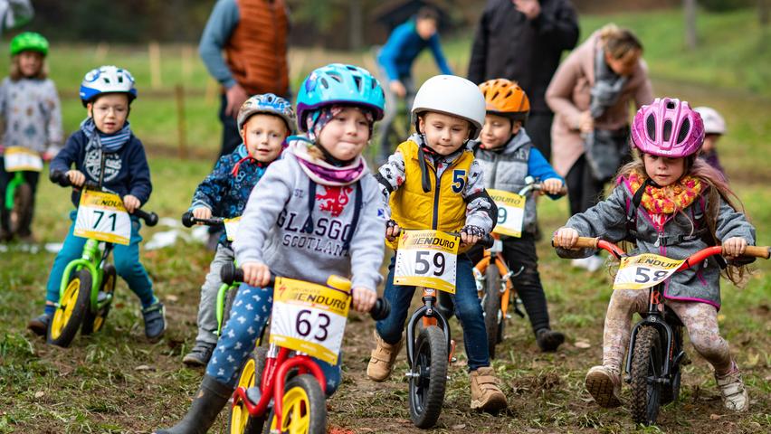 Der Publikumsmagnet: Das Laufrad-Rennen der kleinen Biker lockt die Besucher regelmäßig in Scharen.   