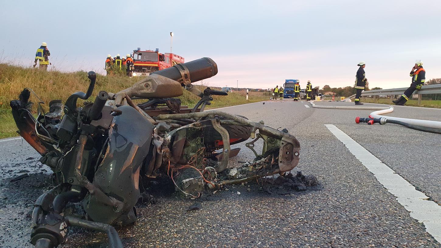 Bei dem Unfall Dienstagmorgen bei Ostheim starb ein 16-Jähriger, der auf einer KTM unterwegs war. Bei dem Unfall Dienstagmorgen bei Ostheim starb ein 16-Jähriger, der auf einer KTM unterwegs war.