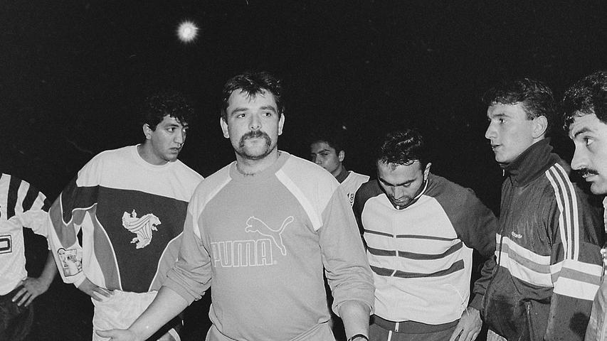 Der türkische Kulturverein Forchheim engagierte Bernd Hofmann für seine Kicker. Hier geht es zu unserer Serie "Vor 30 Jahren".