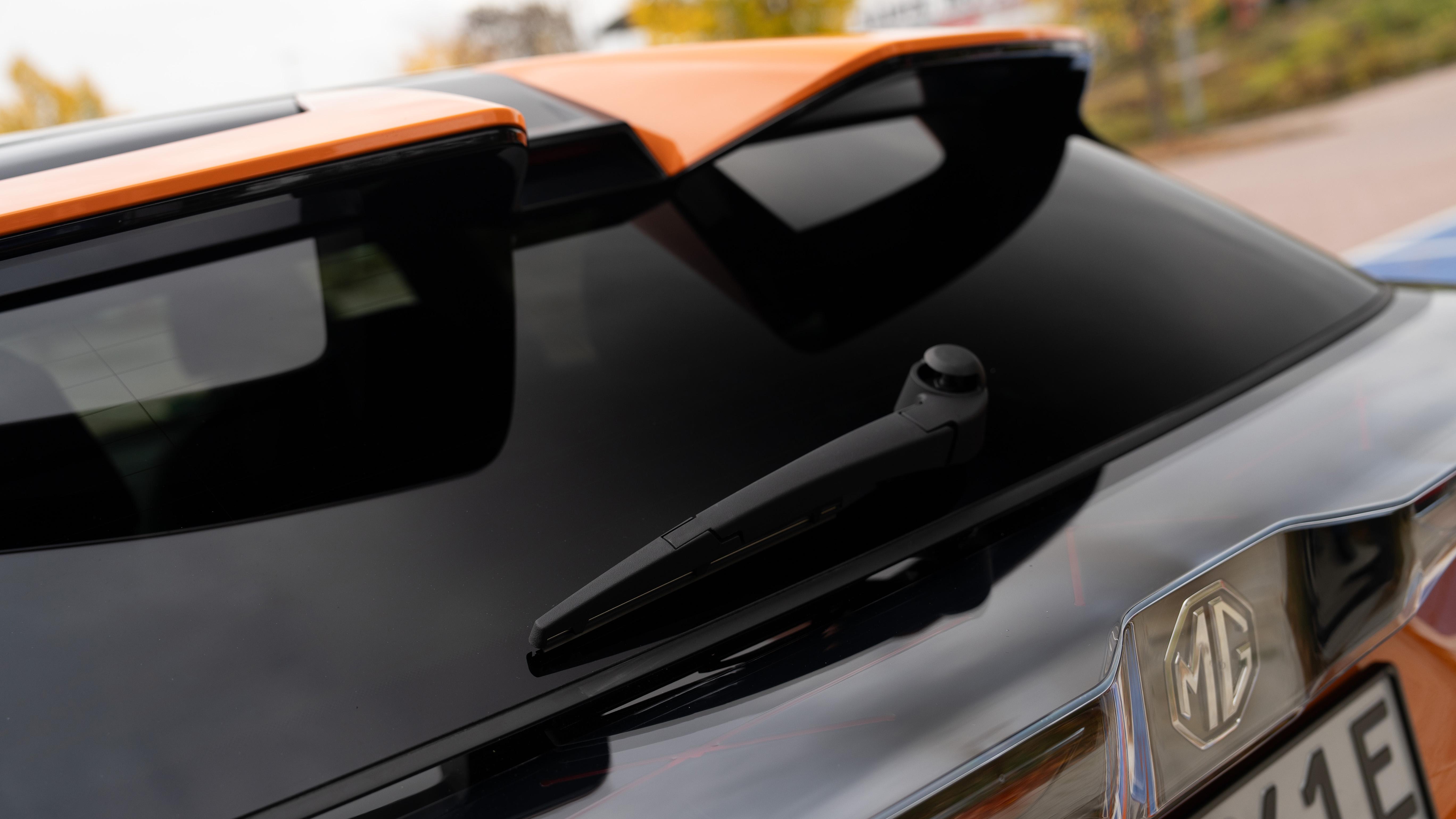 Auch der MG4 hat es jetzt tatsächlich zu einem Heckscheibenwischer gebracht.