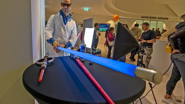 Sich fühlen wie ein Jedi-Ritter konnte man an der Lichtschwert-Station.