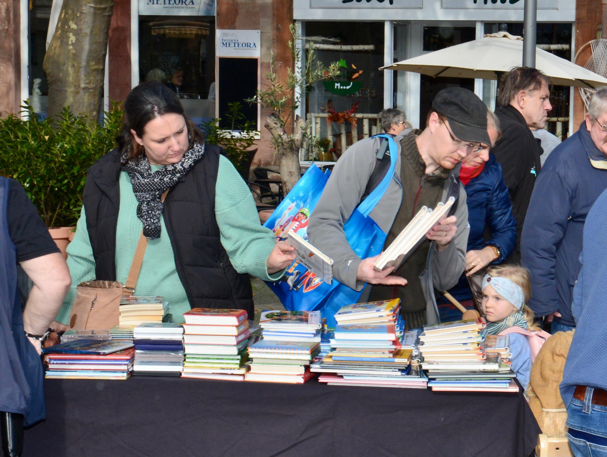 Super Wetter, rekordverdächtige Besuchermassen: Eindrücke von "Schwabach trempelt" 2023.