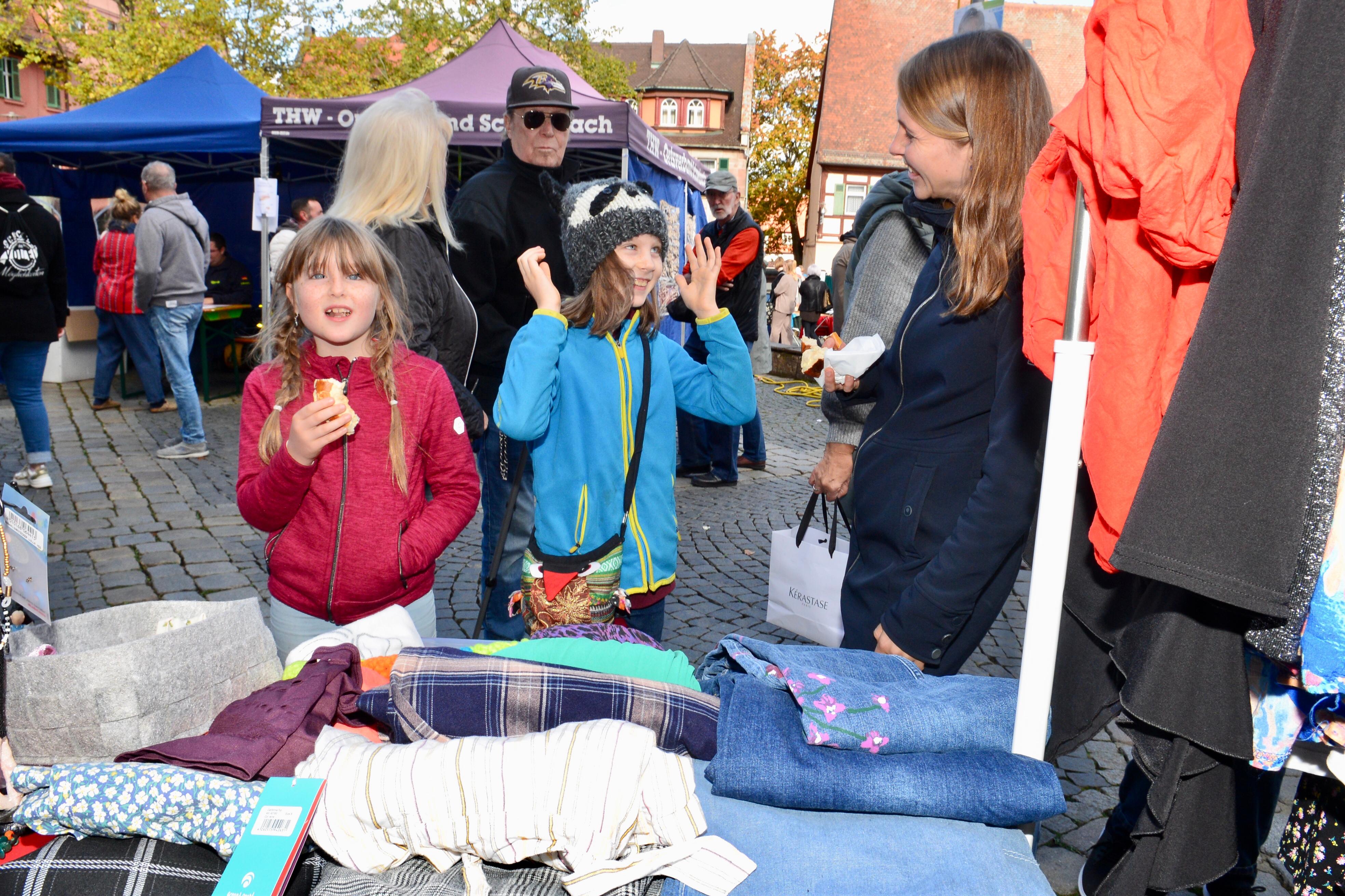 Super Wetter, rekordverdächtige Besuchermassen: Eindrücke von "Schwabach trempelt" 2023.