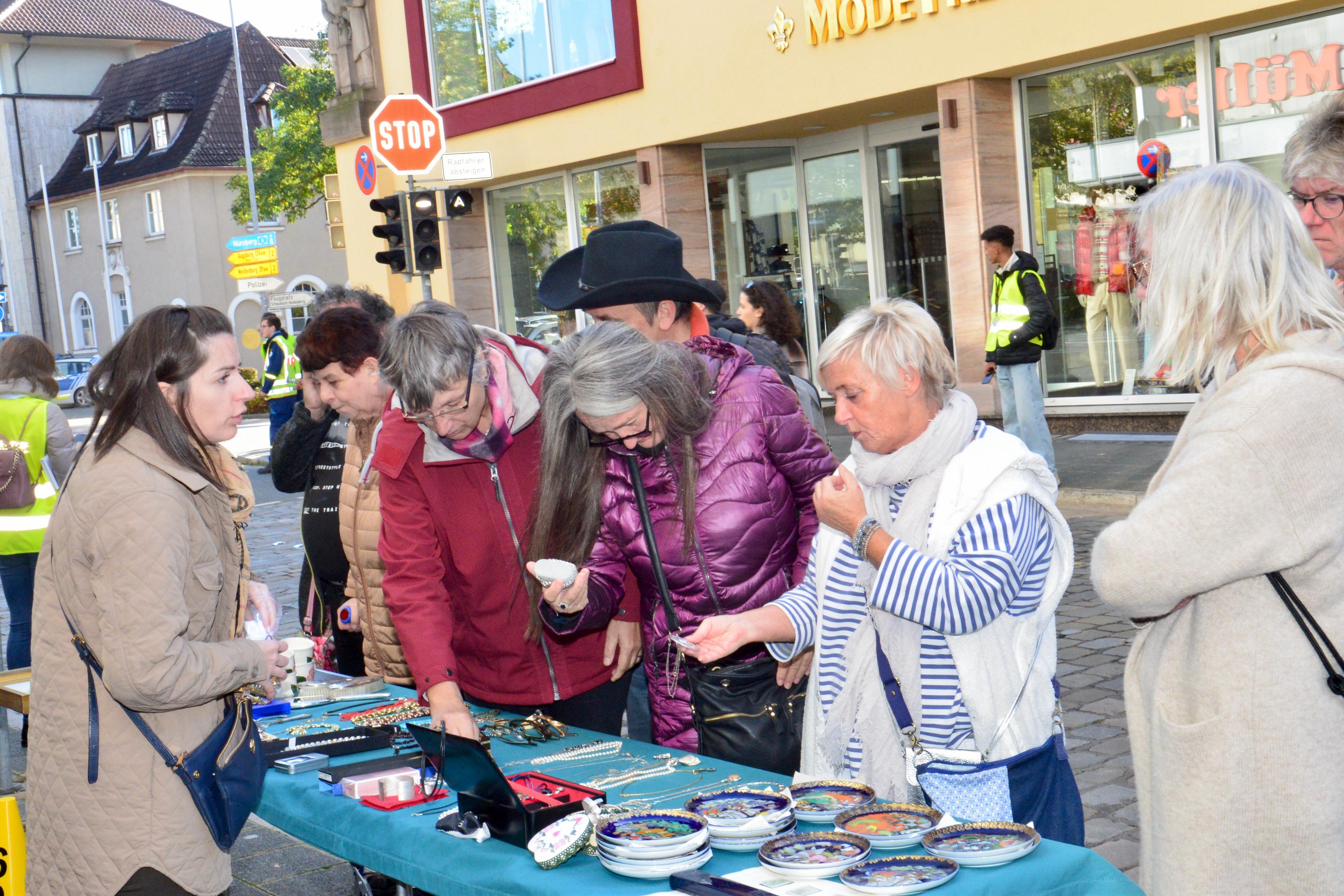Super Wetter, rekordverdächtige Besuchermassen: Eindrücke von "Schwabach trempelt" 2023.
