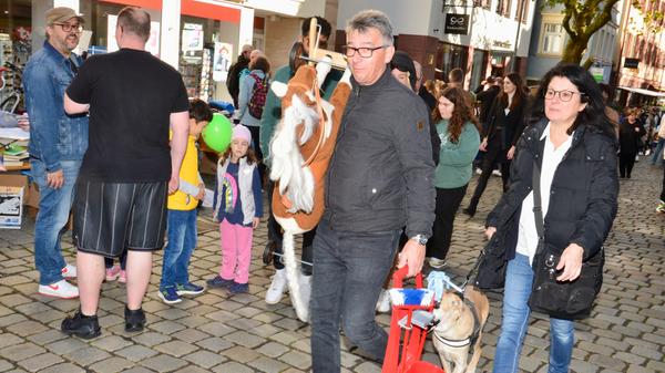 Super Wetter, rekordverdächtige Besuchermassen: Eindrücke von "Schwabach trempelt" 2023.