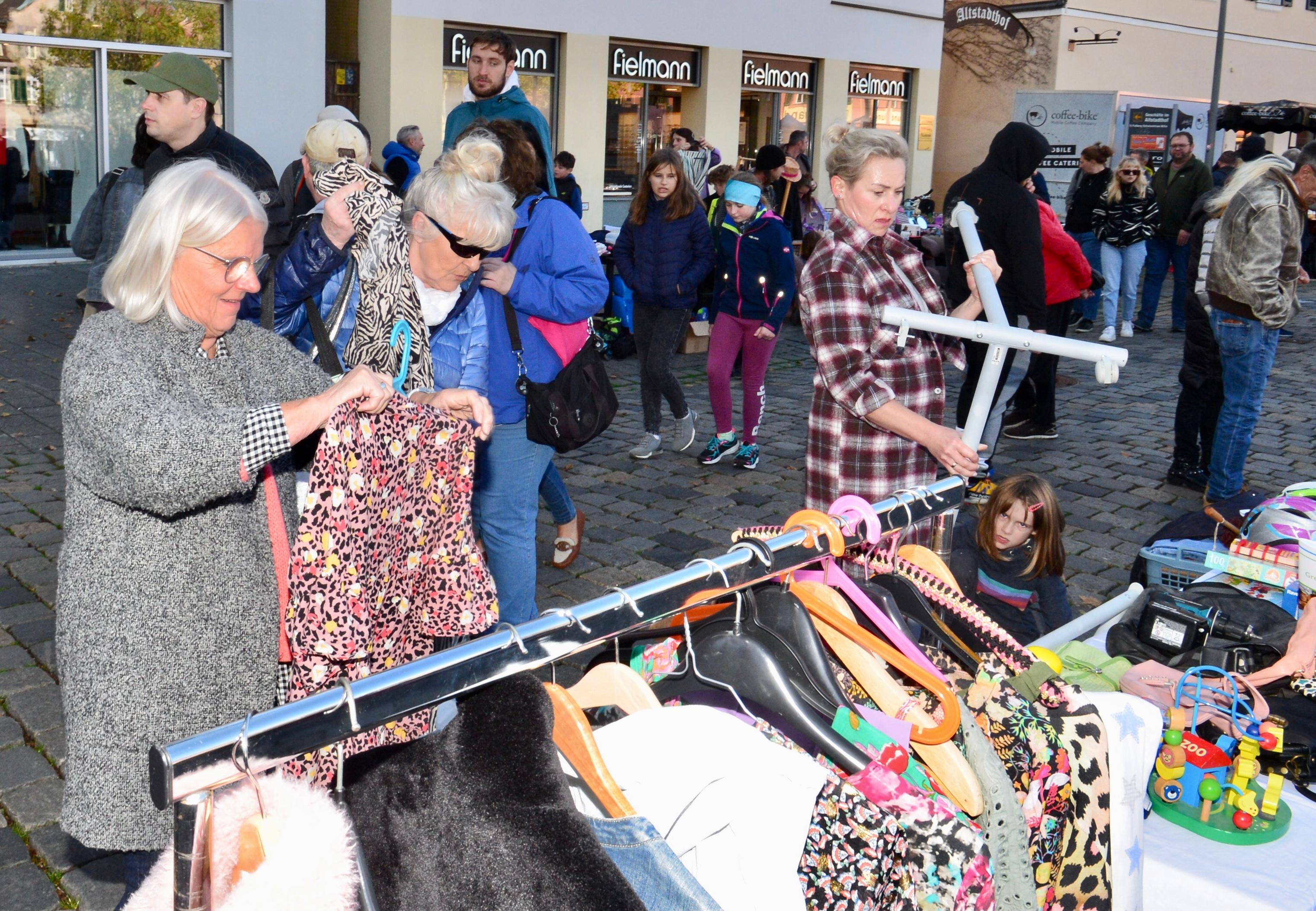 Super Wetter, rekordverdächtige Besuchermassen: Eindrücke von "Schwabach trempelt" 2023.