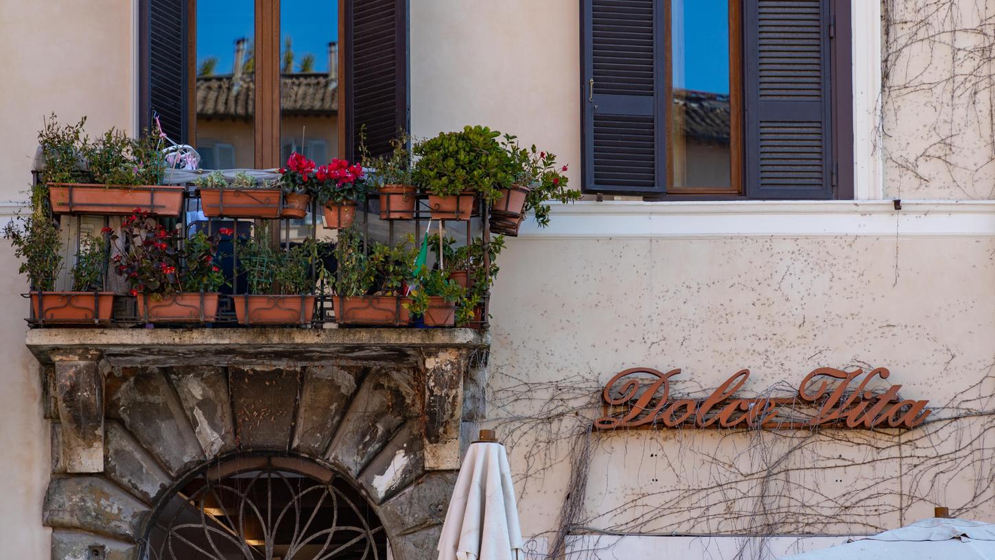 La Dolce Vita - für viele Sinnbild für ein mediterranes Lebensgefühl, nicht nur in Italien. La Dolce Vita - für viele Sinnbild für ein mediterranes Lebensgefühl, nicht nur in Italien.