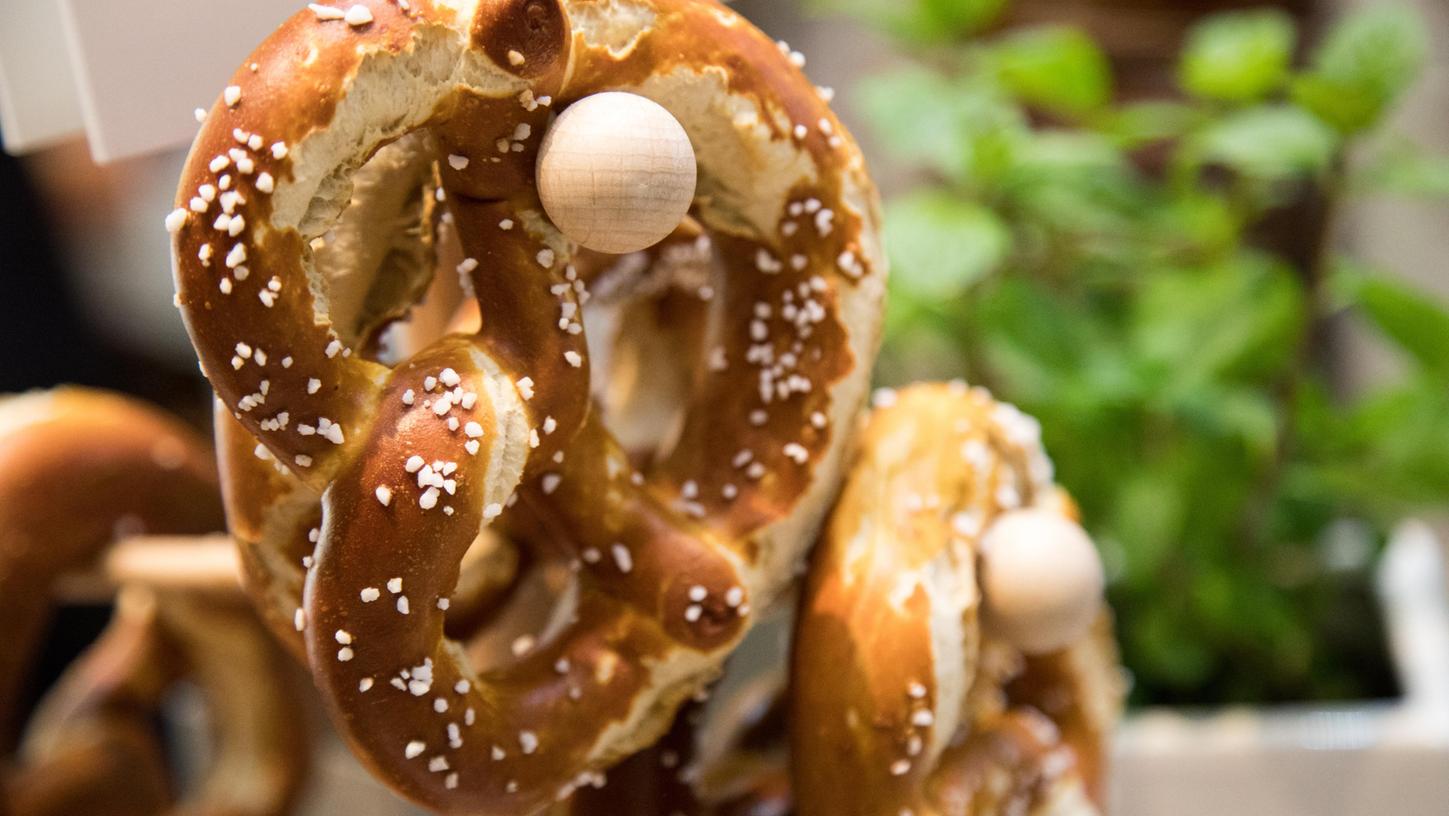 Brezen schmecken zu jeder Jahreszeit - auch wenn sie schon ein paar Tage alt sind. Brezen schmecken zu jeder Jahreszeit - auch wenn sie schon ein paar Tage alt sind.