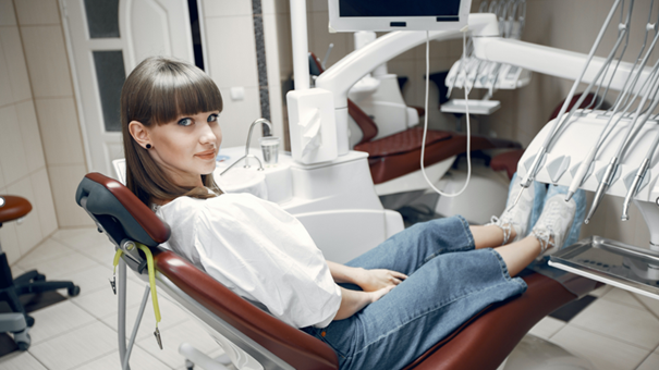 Versicherte sollten sich gut informieren, welche Leistungen durch die gesetzliche Krankenversicherung abgedeckt sind, um diese auch nutzen zu können, wie beispielsweise regelmäßige professionelle Zahnreinigungen. Versicherte sollten sich gut informieren, welche Leistungen durch die gesetzliche Krankenversicherung abgedeckt sind, um diese auch nutzen zu können, wie beispielsweise regelmäßige professionelle Zahnreinigungen.