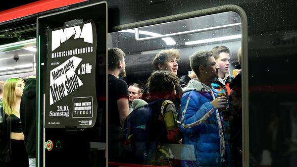 Gut gefüllt: Zwei Stunden ging der Spaß, danach war die Afterparty im Nürnberger Club Mach1 angesagt. Wie der Abend verlief und warum die U-Bahn doch nicht fuhr, lesen sie in unserer Reportage.