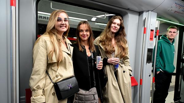 Wie der Abend verlief und warum die U-Bahn doch nicht fuhr, lesen sie in unserer Reportage.