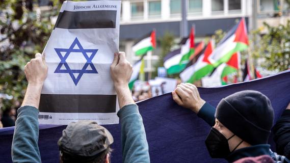 "Kindermörder" auf der Restaurant-Wand: Pro-Palästina-Protest in Nürnberg spitzt sich zu