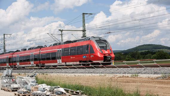 Massive Ausfälle: Wichtige Bahnstrecke Bamberg - Nürnberg ab Sonntag komplett gesperrt