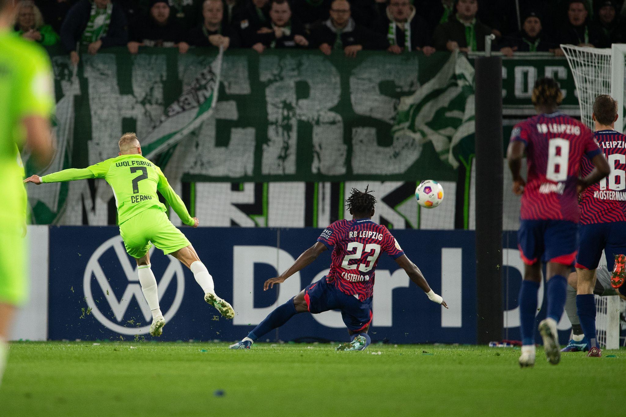 Wolfsburg Wirft Titelverteidiger Leipzig Raus | Nn.de