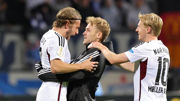 Der Club kann am Samstag beim Heimspiel-Hattrick ausgerechnet gegen Schalke 04 die Woche perfekt machen.