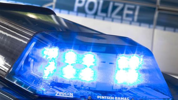 Unfall bei Forchheim: Jetzt sucht die Polizei den flüchtigen Lkw-Fahrer