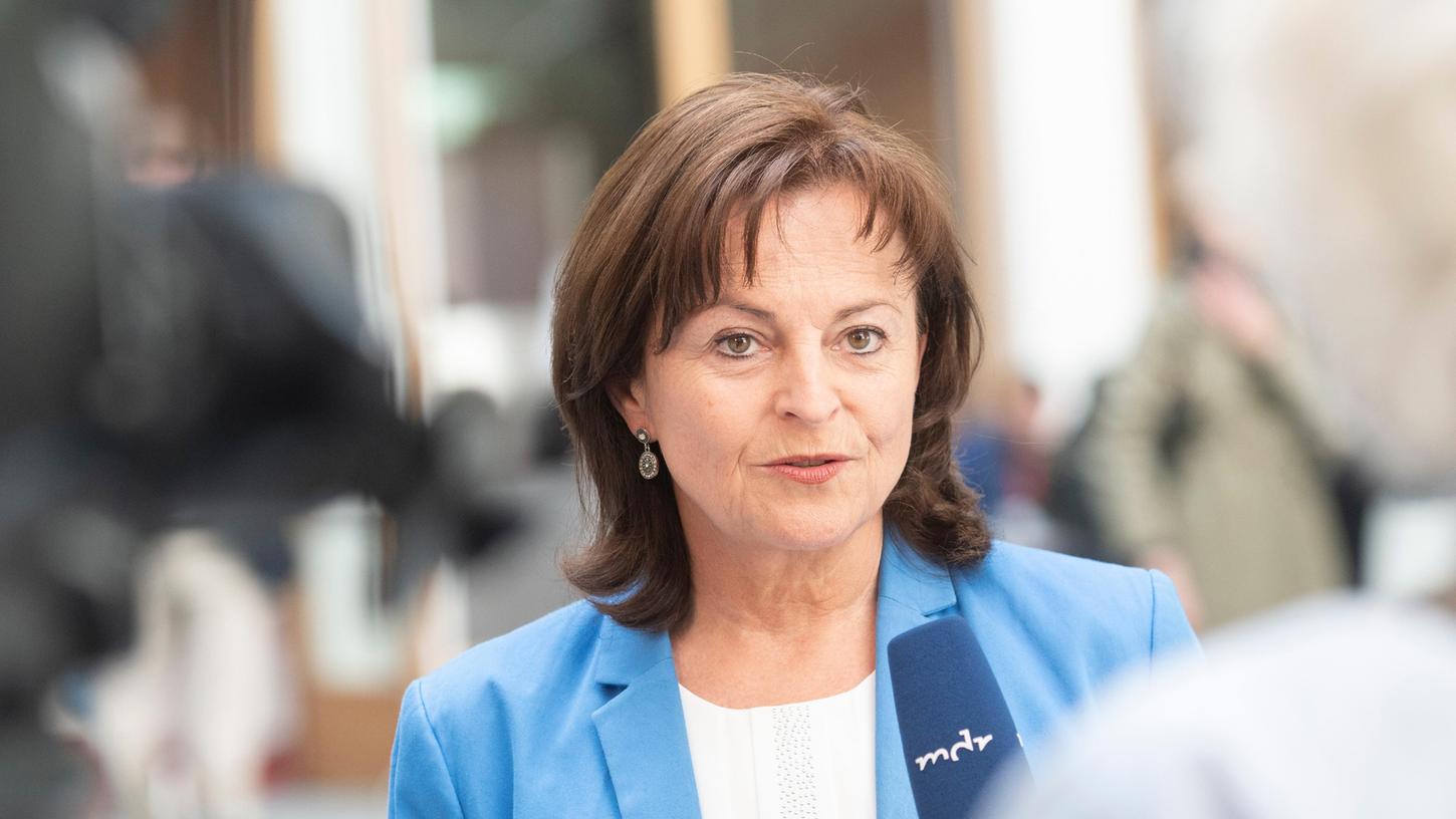 Möchte mehr Zeit für sich und die Familie: CSU-Politikerin Marlene Mortler wird bei der Wahl zum Europäischen Parlament im Juni 2024 nicht mehr kandidieren. Möchte mehr Zeit für sich und die Familie: CSU-Politikerin Marlene Mortler wird bei der Wahl zum Europäischen Parlament im Juni 2024 nicht mehr kandidieren.