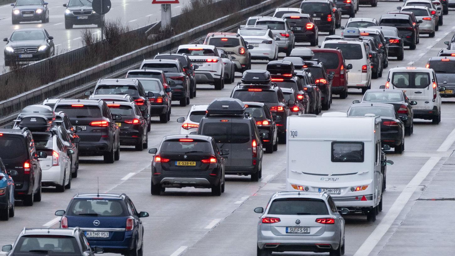 Auch Autofahrer müssen sich ab 2024 auf Änderungen einstellen.