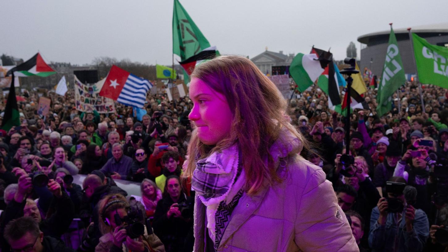 Klimaaktivistin Greta Thunberg bekundete in Amsterdam erneut ihre Solidarität mit den Palästinensern.